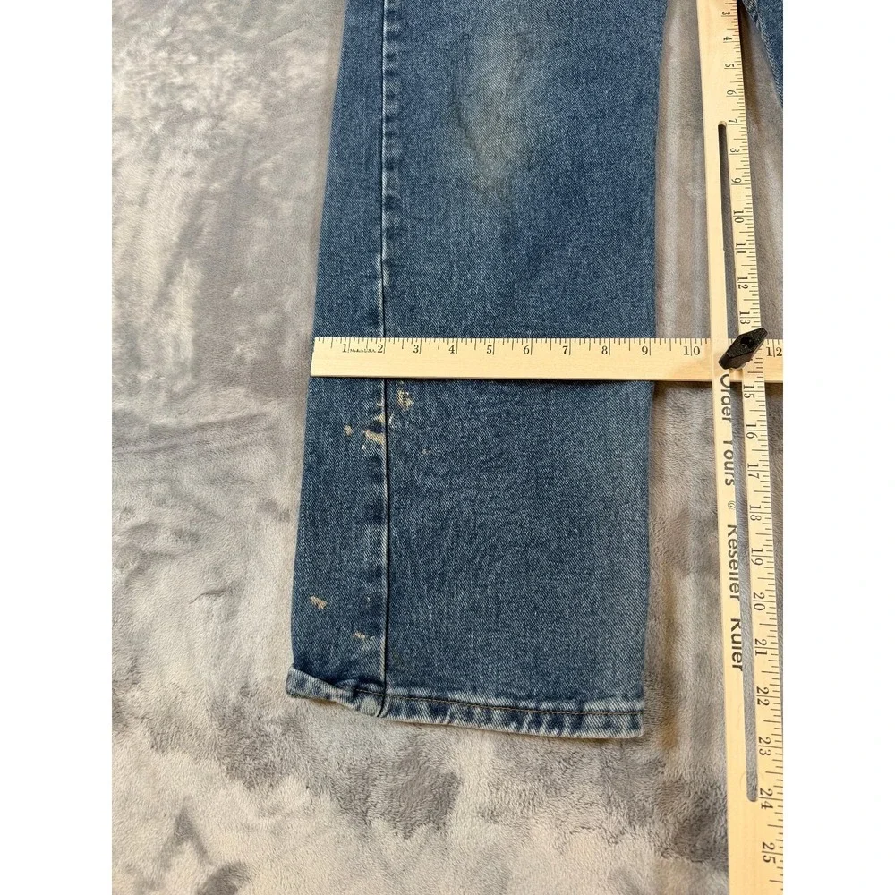 Wrangler Men's Regular Fit Button Fly Jeans Size 34x30 Medium Wash Denim